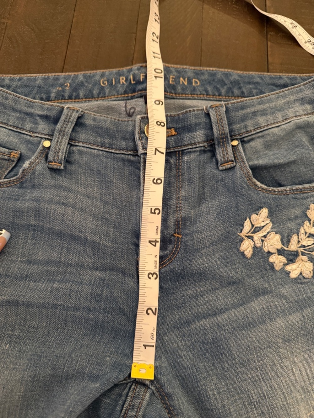 White House Black Market  Girlfriend Jeans with Cream Floral Appliqué - Picture 7 of 8